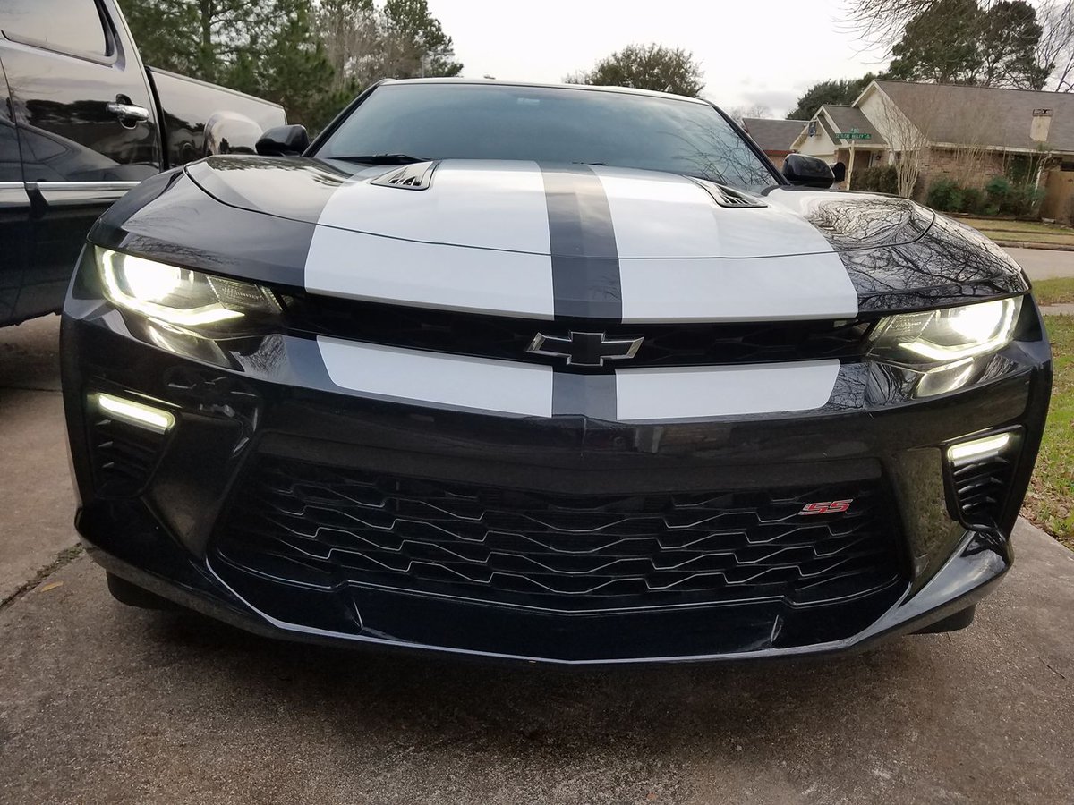 chevrolet's tweet photo. It’s bow time! Show us yours. #Camaro #ShowAndTellTuesday https://t.co/d3bNJ1AM7n
