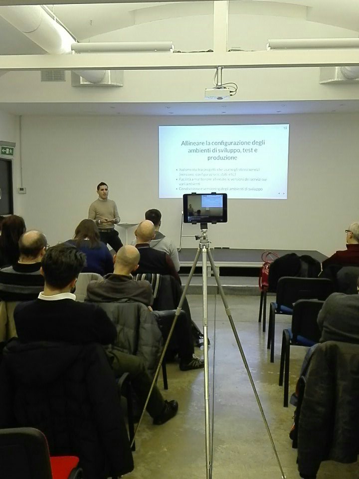 Stasera <a href="/parallelit/">🚀 Salvatore Cordiano</a> ci parla di Docker! #wpmi #meetup #Milano #WordPress