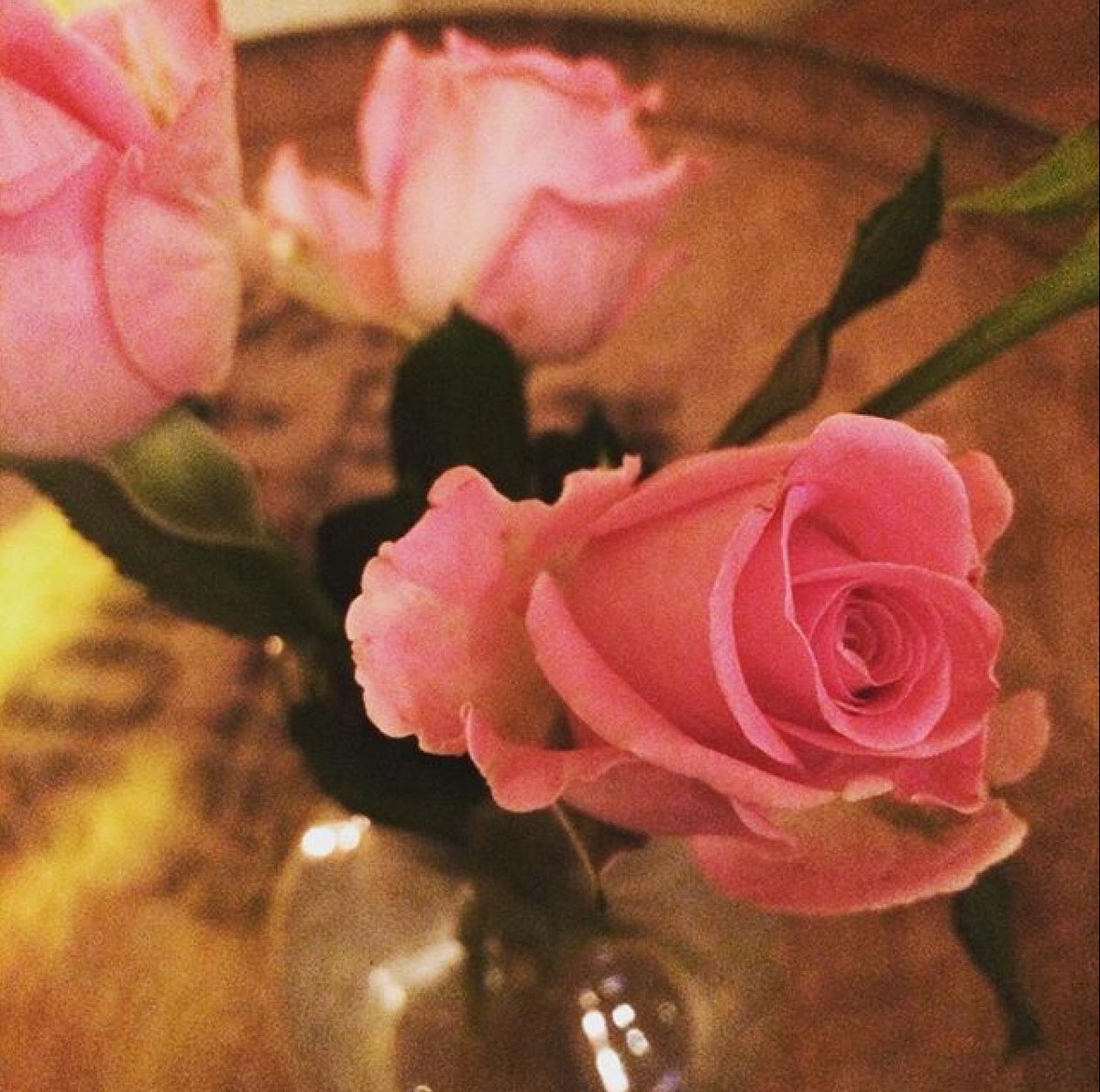 Treat yo mama on Mothers Day! Book a table with us ❤️🥂❤️