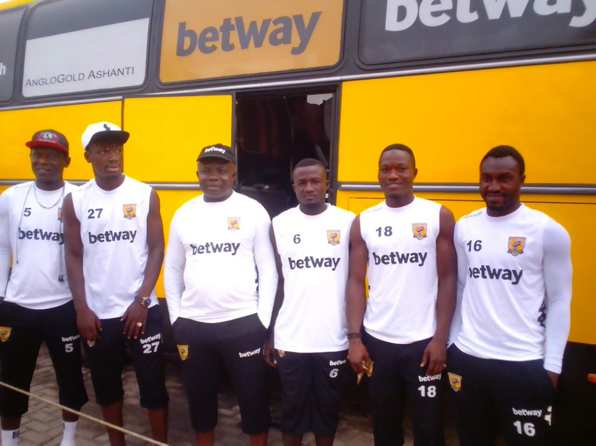33FC_'s tweet photo. Taken earlier on Tuesday. @ashgoldsc arrives in Accra ahead of their @GHPLLive week3 game against @TemaYouthfc in Tema on Wednesday. #GHPL https://t.co/wZTdwzLDNf