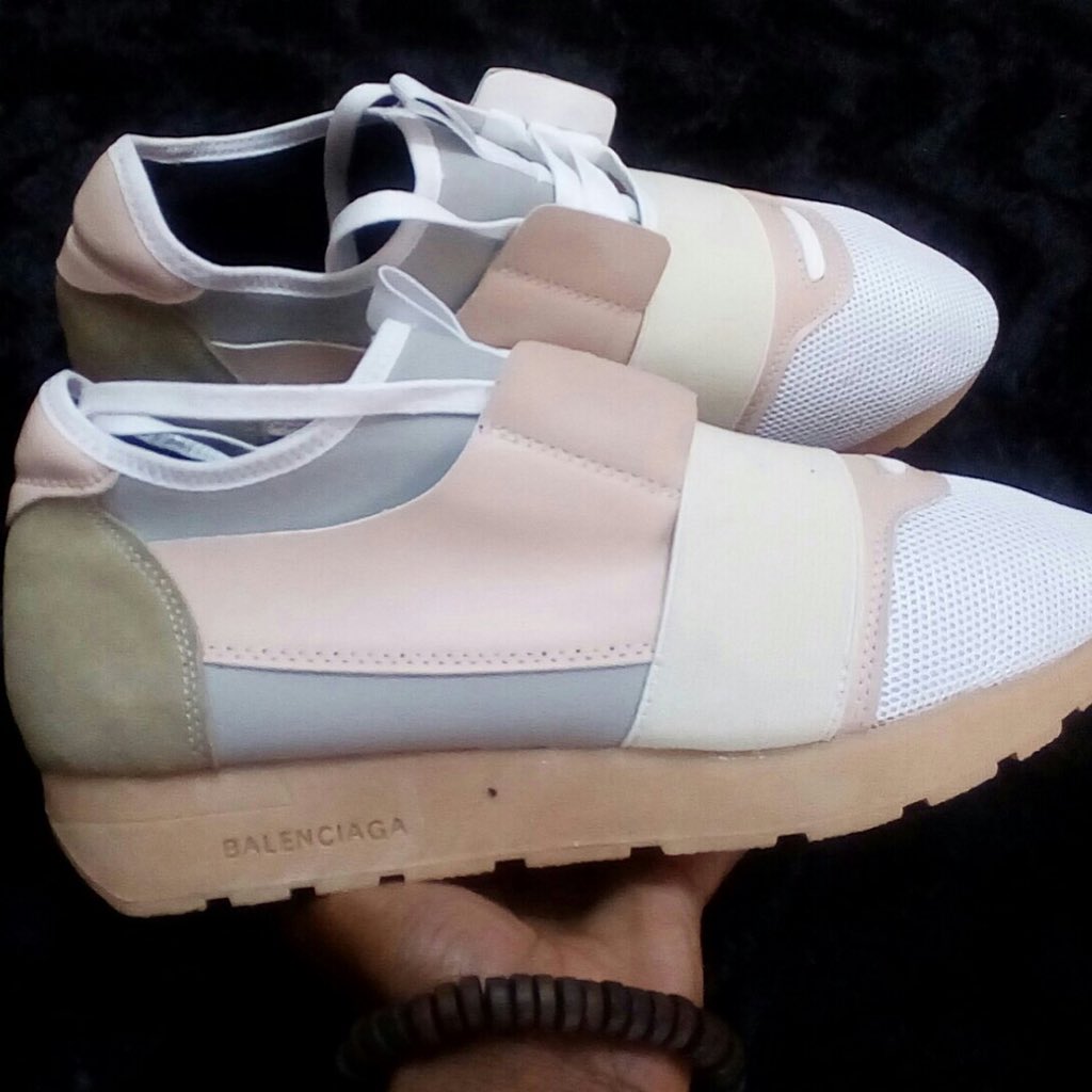 fioonline's tweet photo. #Balenciaga #NewStock #pp #0631748962 https://t.co/Tia6pOn490
