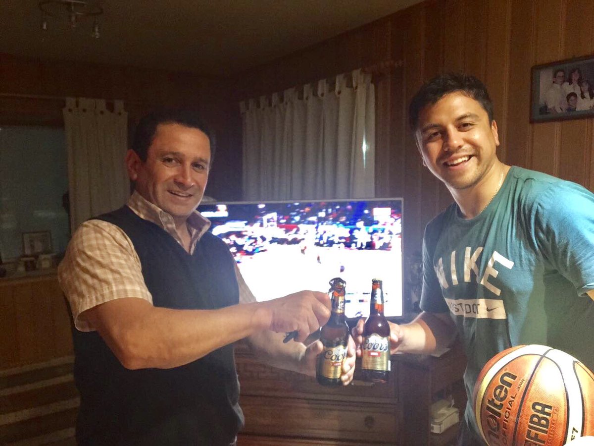 CSoussi's tweet image. El mejor basquetbol #NBAAllStar, la mejor cerveza @CoorsChile y el mejor hijo @JP_Soussi.
#CoorsNBACL