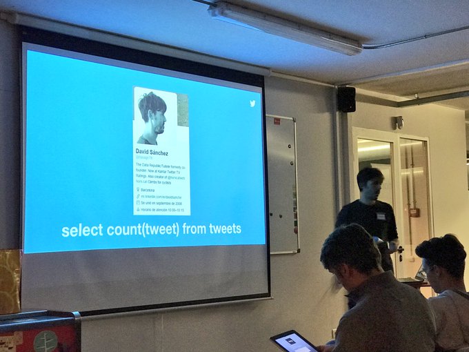 Great evening kicking off the #TapIntoTwitter Barcelona meetup with @dasago78 @andypiper @macAndPeach<a href="/tag/tapintotwitter"class="tags">#TapIntoTwitter</a>
