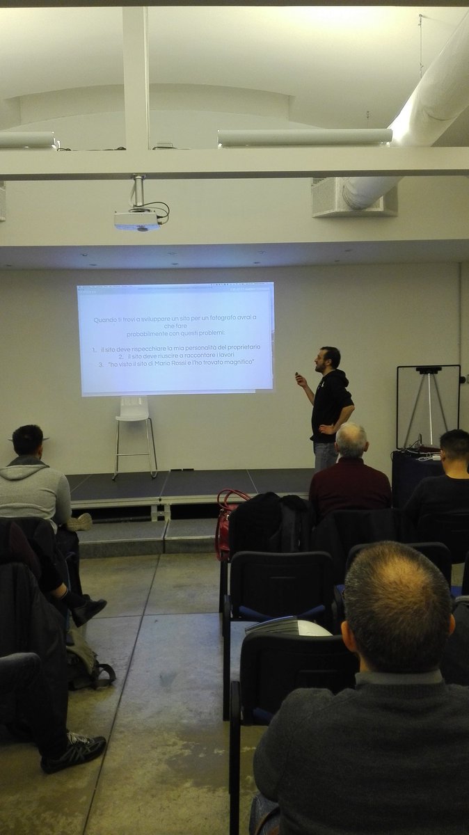 wpmilano's tweet photo. @PaperPlaneF ci spiega come progettare un sito per un fotografo!
#Milano #WordPress #wpmi #meetup https://t.co/0vk0KjeBte