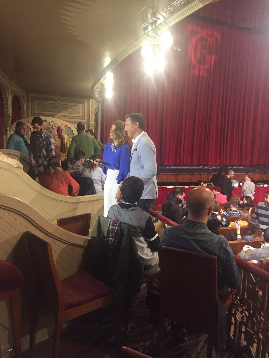 Ojo 👀 amigos de <a href="/CarnavalRadioES/">Carnaval Radio</a> qué <a href="/quiquemiranda/">Enrique Miranda</a> lleva puesta la chapa de nuestro programa de <a href="/CordobaCalifato/">Califato De Carnaval</a> Gracias!! <a href="/OndaCadizTV/">Onda Cádiz</a>