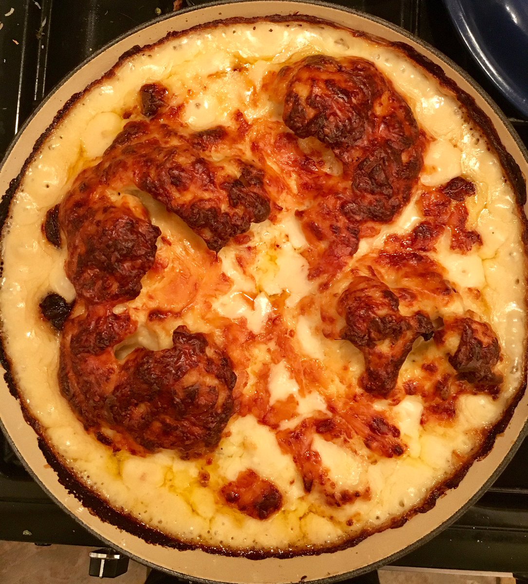 whatthetigerate's tweet photo. Cauliflower, Bacon &amp; Leek Cheese #comfortfood https://t.co/MdD8Y3Onij