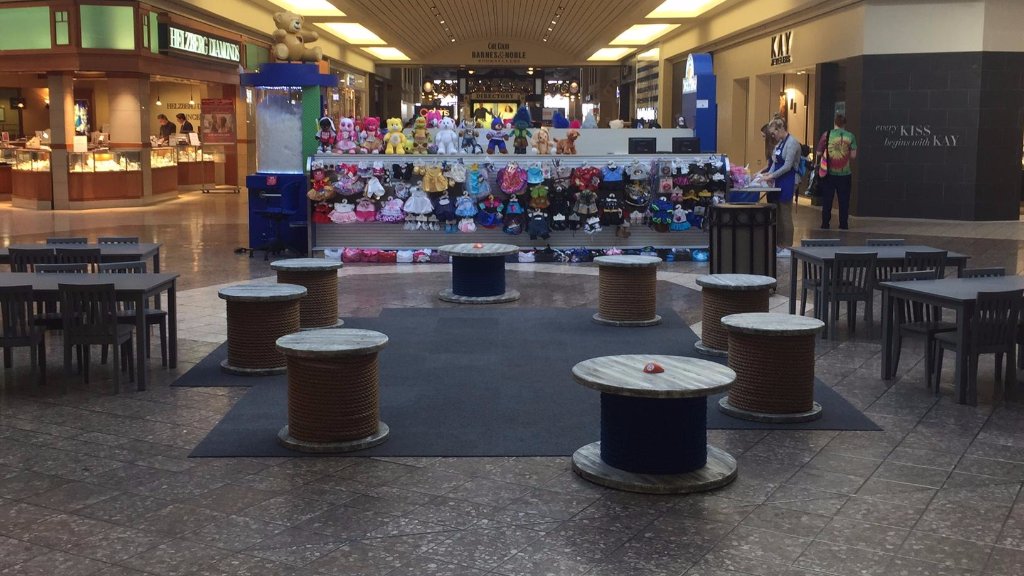 Did you know you can host a Build-A-Bear Birthday Party in the court near their mall concourse shop? Call 573-514-6238 to learn more.
