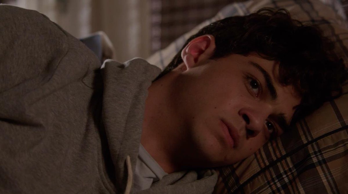 ShadowhuntersTV's tweet photo. Grab those tissues, #Shadowhunters fans! New episodes of #TheFosters and #SwitchedAtBirth start at 8/7c TONIGHT! https://t.co/ZH2DB9dwbe