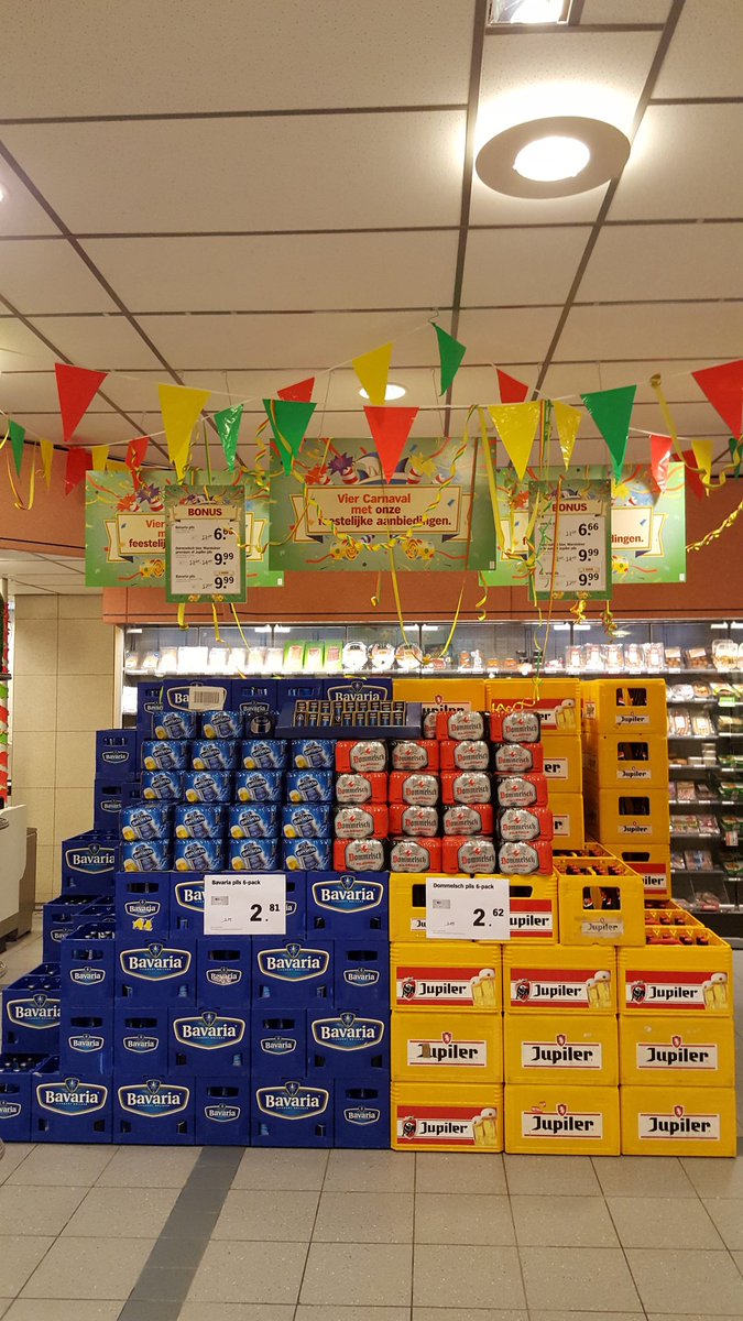 ahhetlook's tweet photo. Vier Carnaval met onze feestelijke aanbiedingen! Gewoon @ahhetlook, de Buurtwinkel voor iedereen! Alaaf! https://t.co/kW38DB94Cs