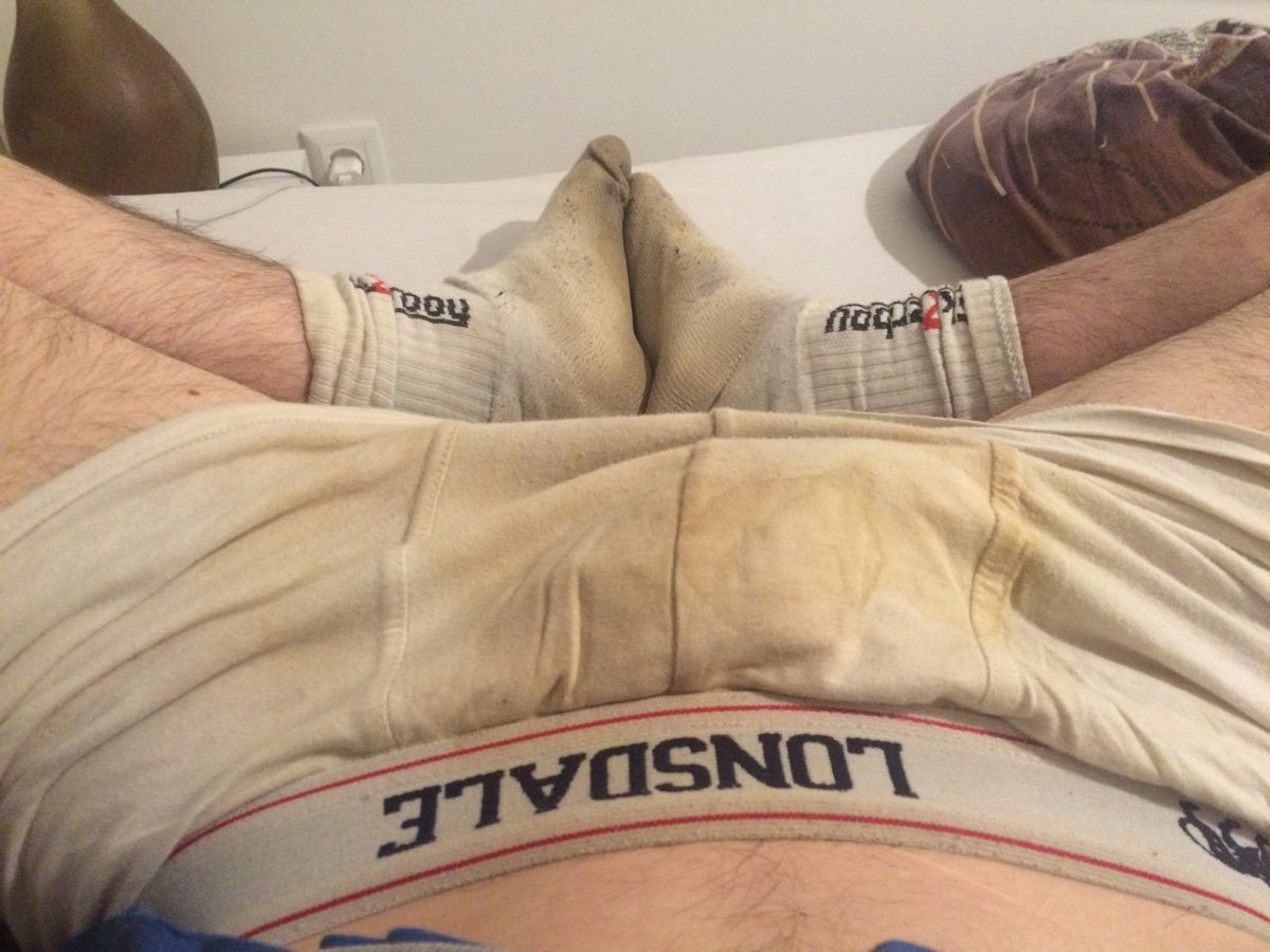 Estos son calzones de macho!!!
Sucios apestosos! Quien me regala unos asi???