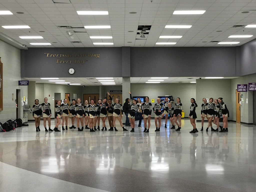 KevinGLowery's tweet photo. Look who's at Camdenton High School for tonight's game! @LebanonHSCheer @wchristianleb @coachthornhill https://t.co/v9JdLOHOme