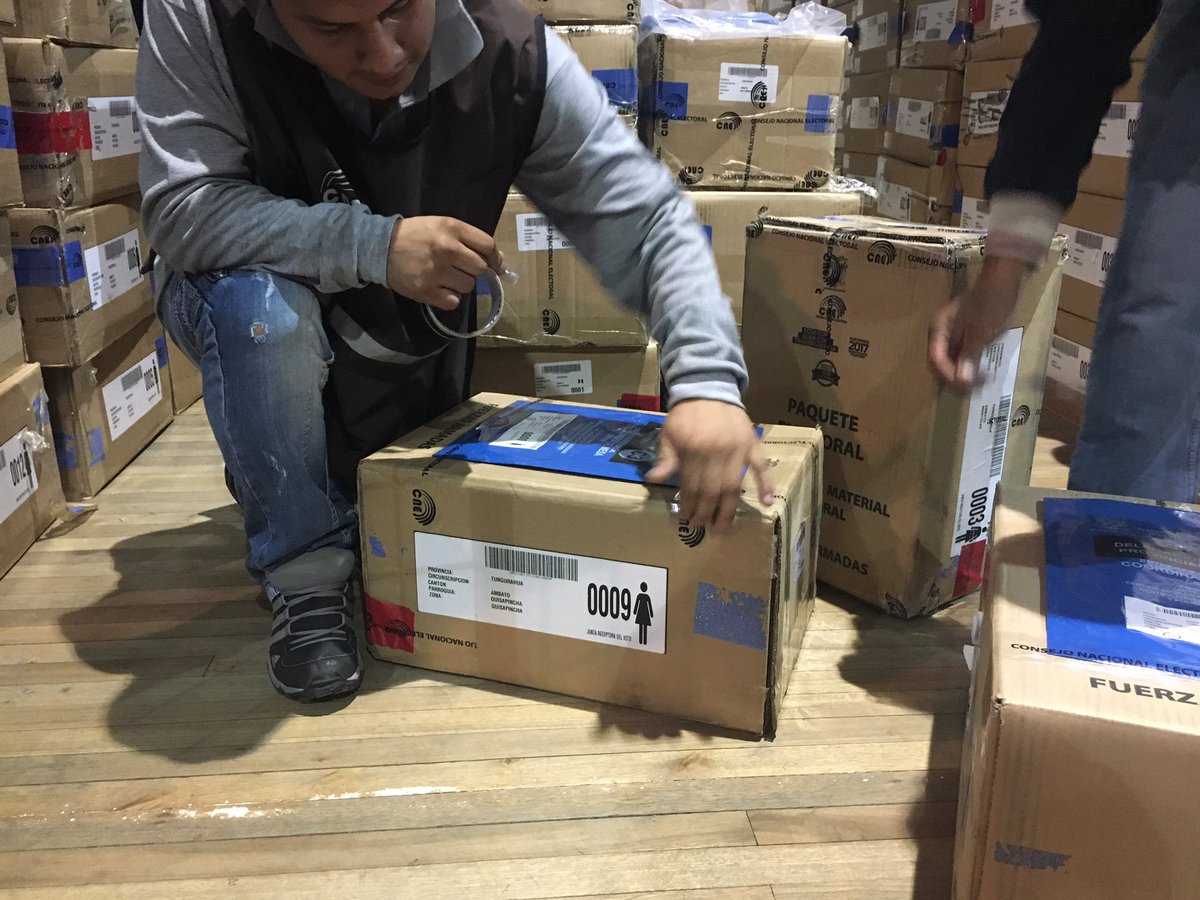 CNE_Tungurahua's tweet image. #CNETrabajoYCompromiso trabajamos por tu decisión!