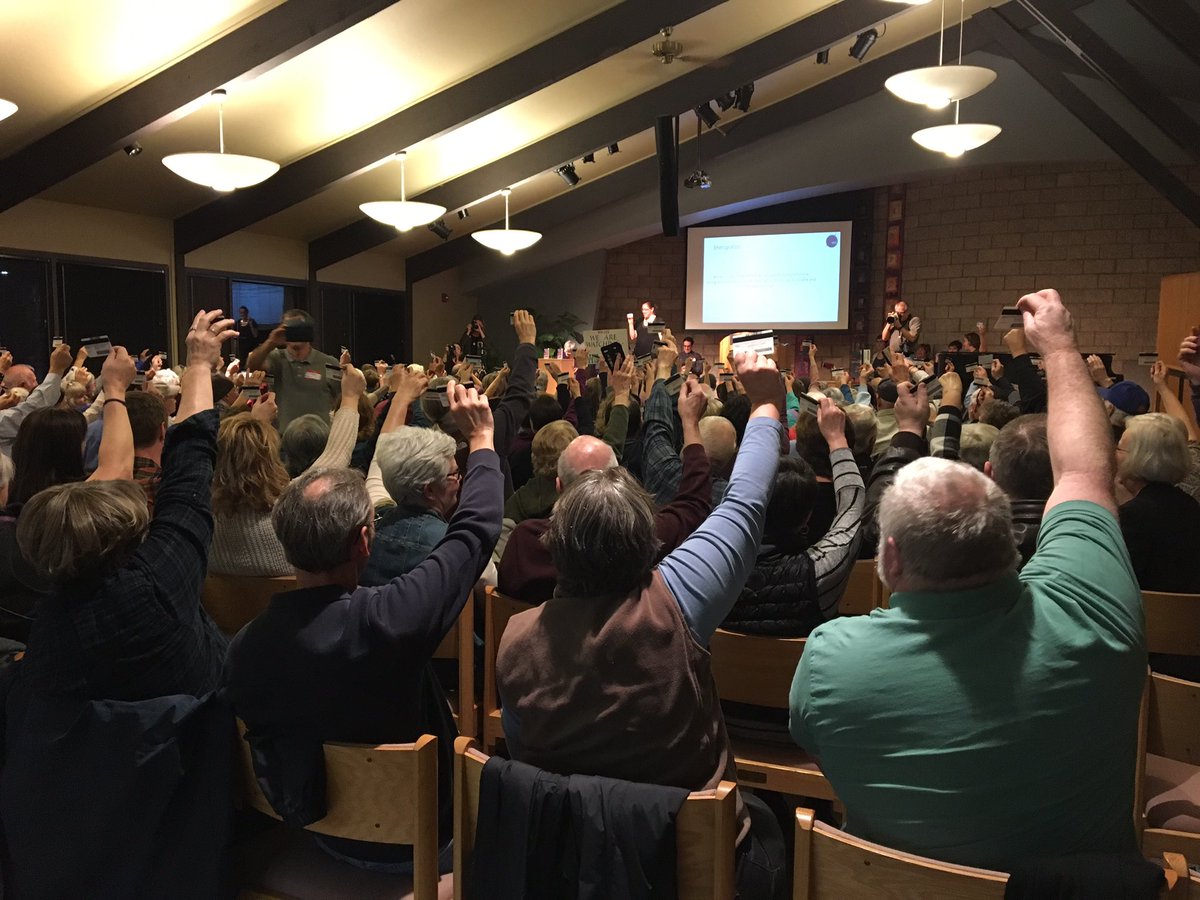 Everyone holding up their CO driver's license to prove that it's all Coloradans wanting to talk with <a href="/SenCoryGardner/">Cory Gardner</a> 😂
