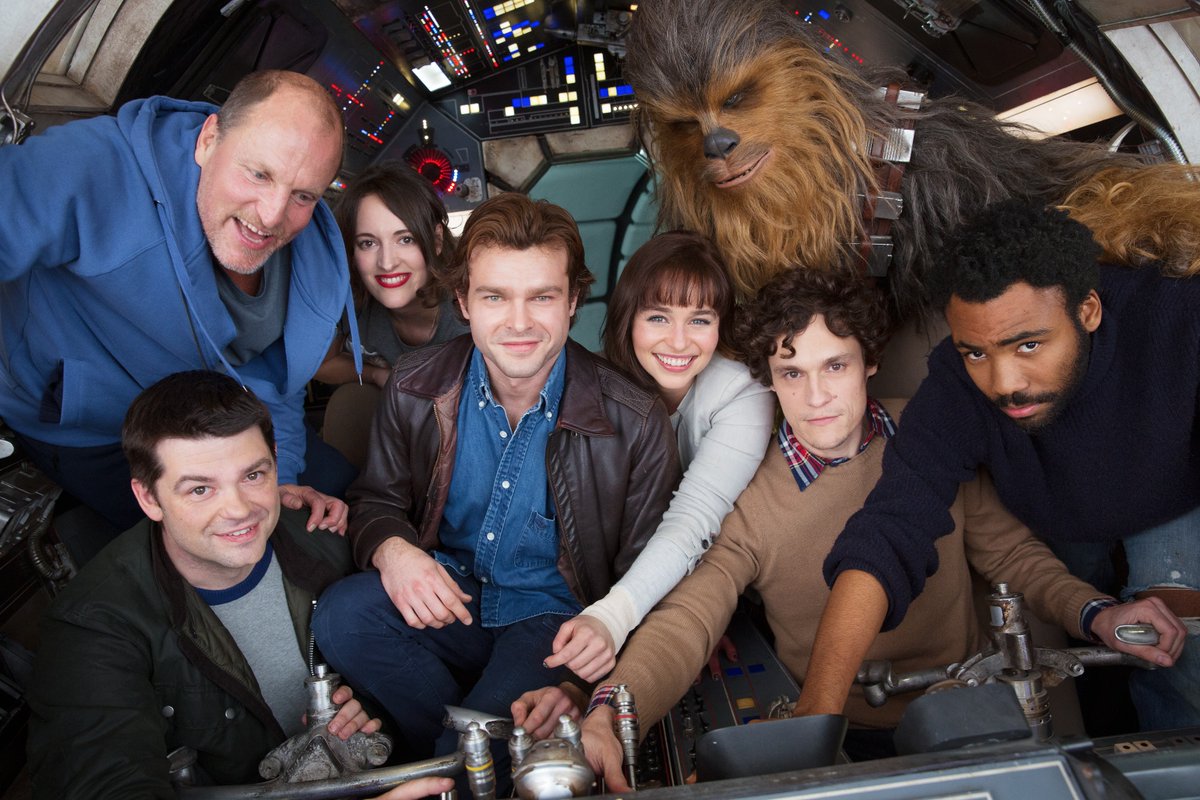 elpaisuy's tweet photo. Comenzó el rodaje de la película de Han Solo https://t.co/Y55aHaDB4m https://t.co/t5NcY378O5