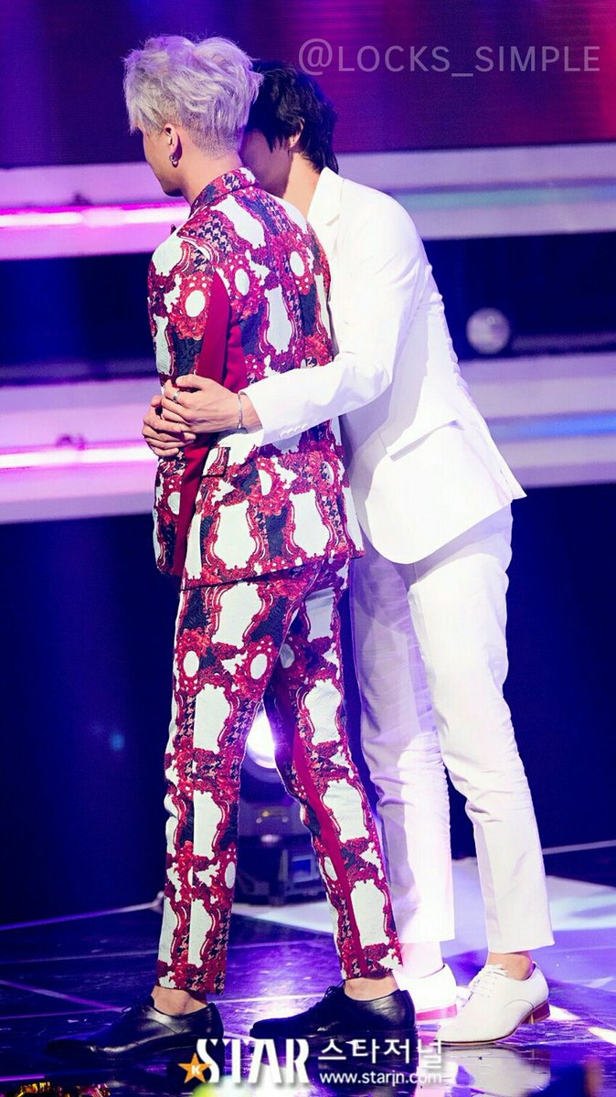 lxockscreen's tweet photo. ❄Wontaek (Leo e Ravi) - VIXX❄
❄pedido de @SugaTuaAlma❄
❄RT SE SALVAR❄
❄FAV SE GOSTAR❄
❄se usar nos mande print❄
~ Soo https://t.co/gwhwin3iBo