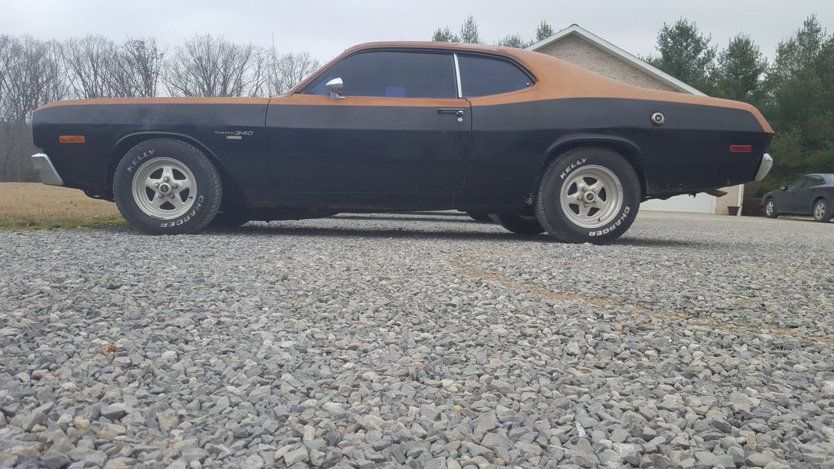 JustinGoeckner's tweet photo. Have to get the angle just right so you can't see the bad spots https://t.co/QFfQ9sGbay