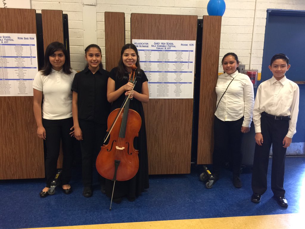 debvasquez's tweet photo. Simons music students at Garey Solo &amp; Ensemble Festival. 3 Excellent and 10 Superior ratings! #proudtobepusd @SimonsPUSD https://t.co/iy8M7Mz0kl