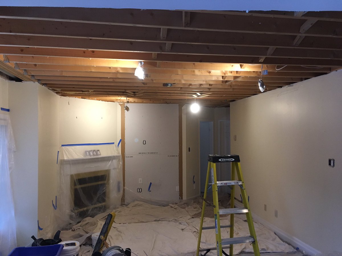 GoGreenOV's tweet photo. Kitchen/living room Reno in #mountalbert #electrical #gogreen https://t.co/mPAIeAN1j9