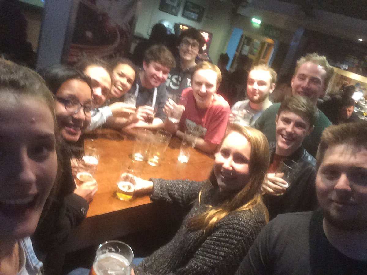 SotonFASoc's tweet photo. Some of our lovely students enjoying a cheeky pint after this evening's training #SVW2017 https://t.co/1yHFwKxyxK