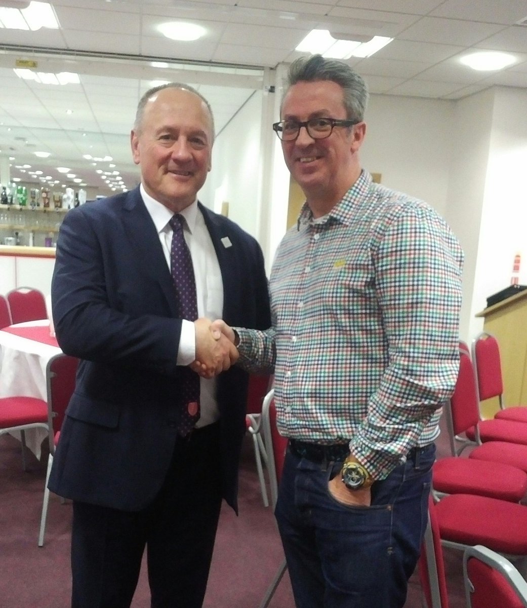 jerryn16's tweet photo. Great night listening to rugby league royalty. #lovinit #TimSheens #JPClub #HullKR https://t.co/xzeWqvwBMi