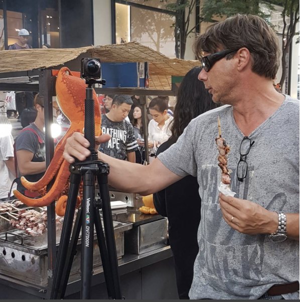 explorein360's tweet photo. The SP360 4K is so compact you can now take extra filming equipment with you when traveling. @tuna_iinsta  #travel #Kodakpixpro #SP3604K https://t.co/uZKTroaeSd