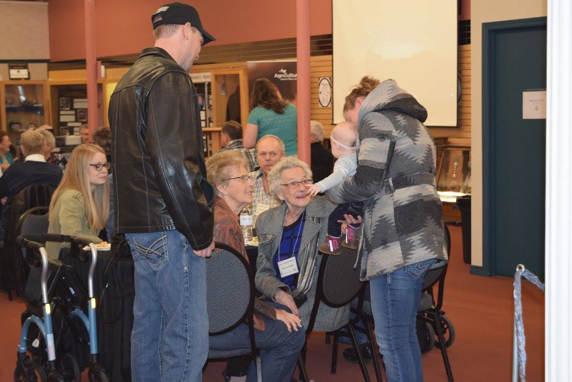 HeritageMuseum1's tweet photo. This photo of several generations of local farming families is my favourite from #CdnAgDay! @Parkland_Fert, #agmorethanever, #MuseumDoMore https://t.co/c0gt4loJnk