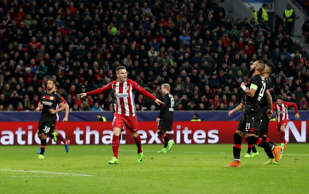 ChampionsLeague's tweet photo. A hugely entertaining match in Leverkusen. Here's our report on how it unfolded: https://t.co/HXQenZFNc2 #UCL https://t.co/oPXjLav8b9