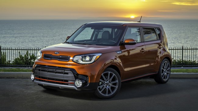 car_4_play's tweet photo. Обзор #Kia Soul 2017 + видео тест-драйв https://t.co/NruIIygmNI https://t.co/op0U2uiKqB
