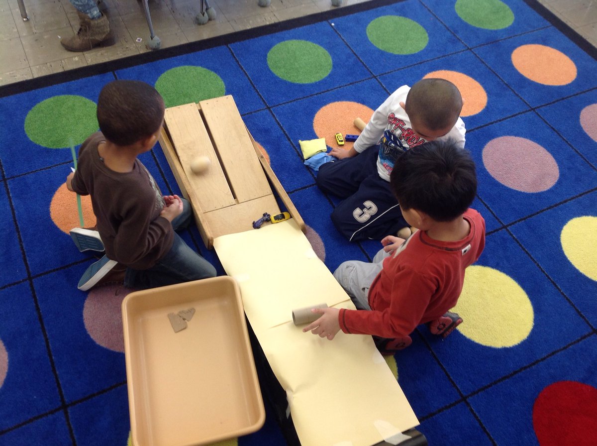 Mrs_Assad's tweet photo. Exploring with ramps today! "The ball goes further when you use more FORCE!!!!!" #vdvpartners4progress #allin4theville #kscience https://t.co/7mR9xBOGEI