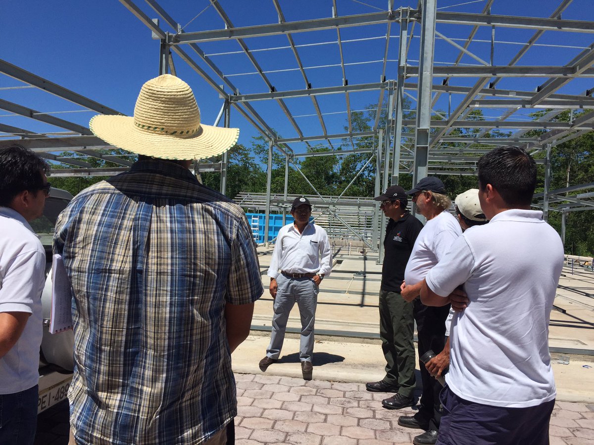 aguadecoco199's tweet photo. #MAGAP brinda apoyo al @gadsantacruz en la ejecución del proyecto del Centro Integral de Faenamiento que se construye en sector #ElOccidente https://t.co/FvJI0m2J3L