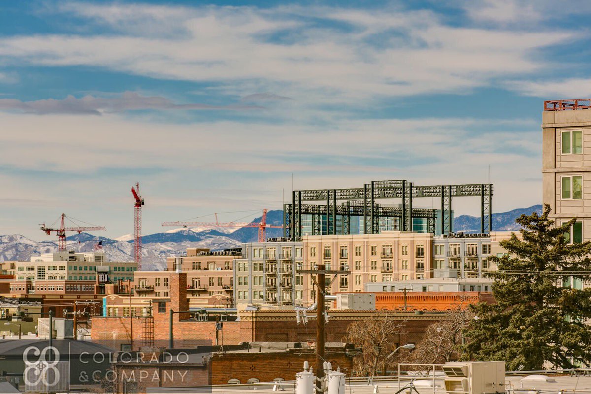 ColoradoCompany's tweet photo. IMPRESSIVE 3-story loft for lease in #DowntownDenver for April 2017! https://t.co/wfaIXKY8Wo #LiveWorkLoft #CurtisPark #LoDo #FivePoints https://t.co/QvWx8hyXv7