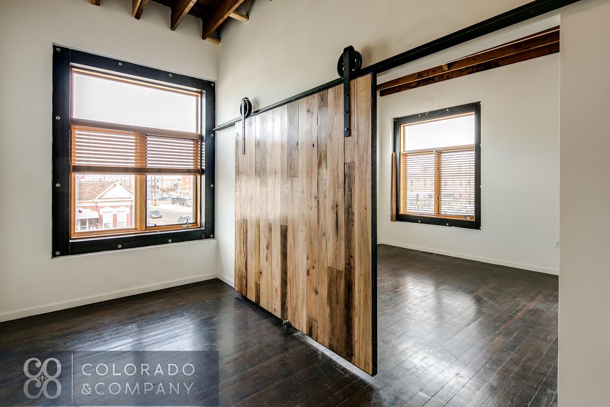 ColoradoCompany's tweet photo. IMPRESSIVE 3-story loft for lease in #DowntownDenver for April 2017! https://t.co/wfaIXKY8Wo #LiveWorkLoft #CurtisPark #LoDo #FivePoints https://t.co/QvWx8hyXv7