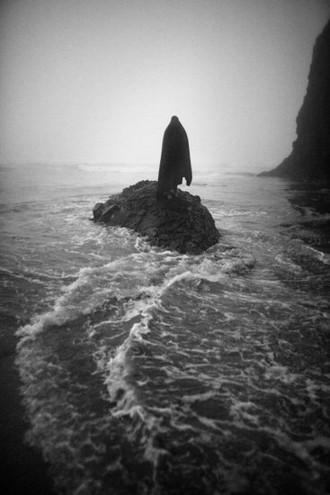 Darksun_always's tweet photo. Listen to the waves
Floating on the sound..
Taking you,
Enfolding you..
in the cold
&amp; the calm

Ph/Nashalina Schrape https://t.co/T1kesvnCnF