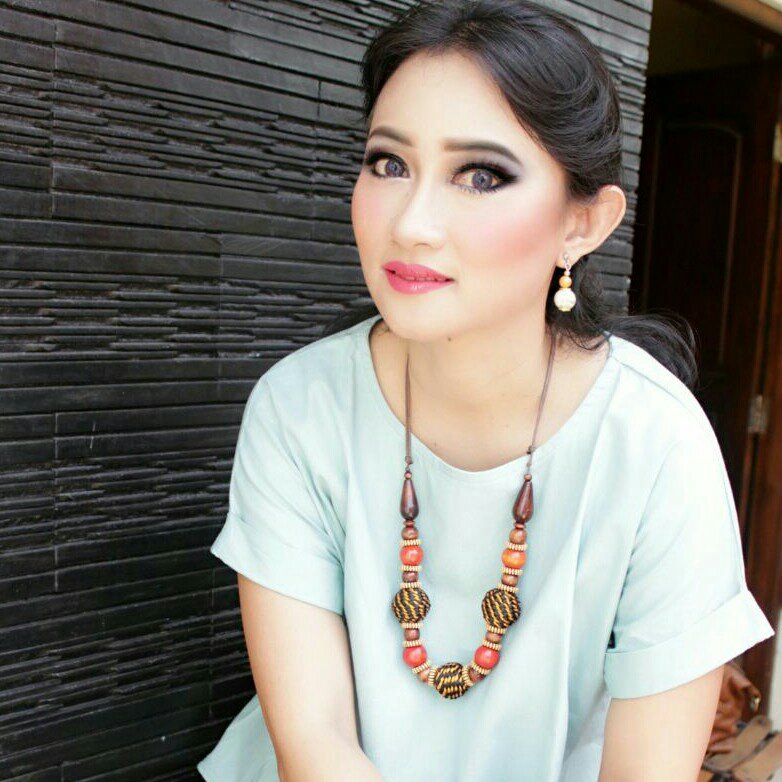 ines_charmer's tweet photo. #NewProfilePic https://t.co/DYibvo9RjF