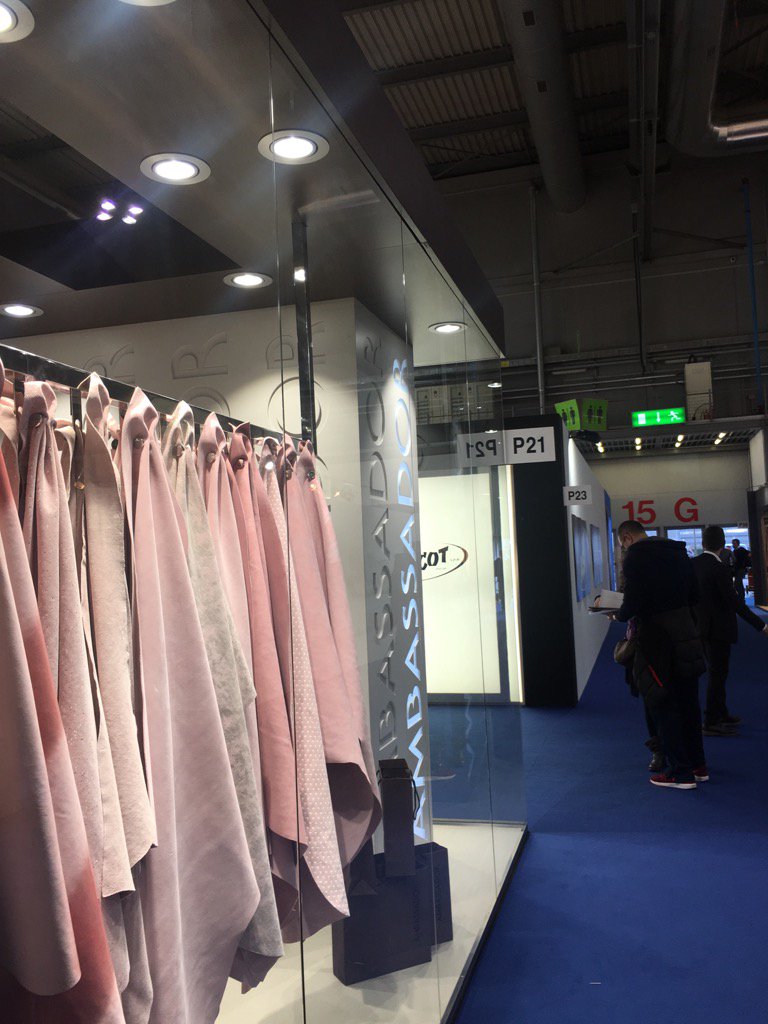 NLBenders's tweet photo. Beautiful shades of pastels coming through for summer 2018 in Lineapelle https://t.co/0fzBcVj7jn