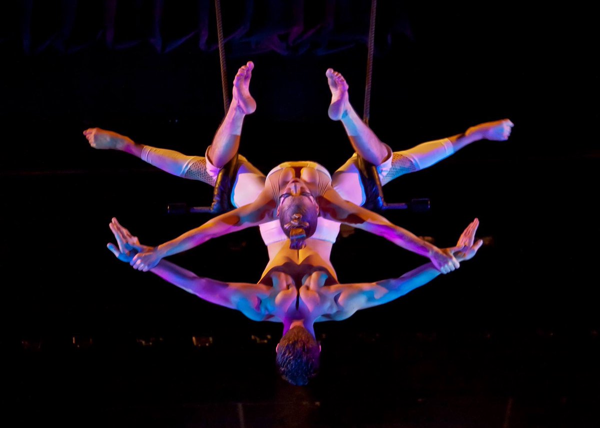 luciaaerial's tweet photo. Sat. 02/25 #DuoTrapeze Workshop w/BJ Erdmann. 
Info: https://t.co/sNnbe9sw9p
#circus #aerialarts #trapeze #circuslife #kcevents #kcworkshops https://t.co/zOZpByu5pK