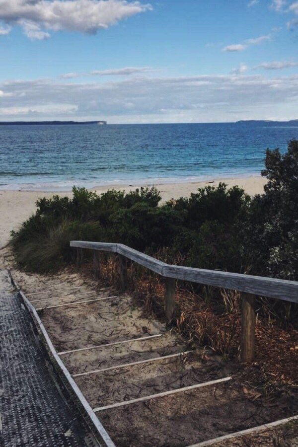 iIoveaesthetics's tweet photo. let's go down to the beach https://t.co/bO4xPIF15z