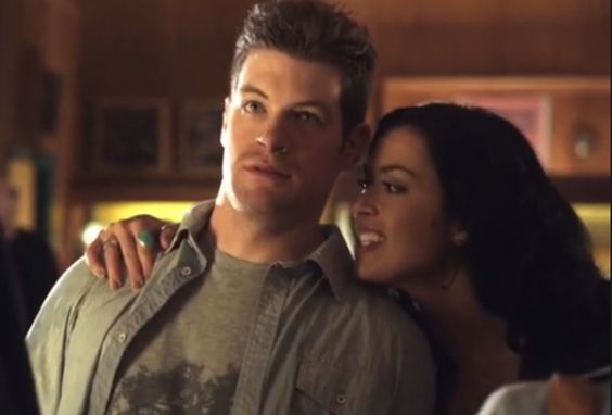 Monaper29's tweet photo. It's #TannisTuesday w this #pixieish bar keep #aliyahobrien. She's normally spunky w. the #MWB crew, but in these pics she's more flirty.☺️ https://t.co/3MyfZqwCeW