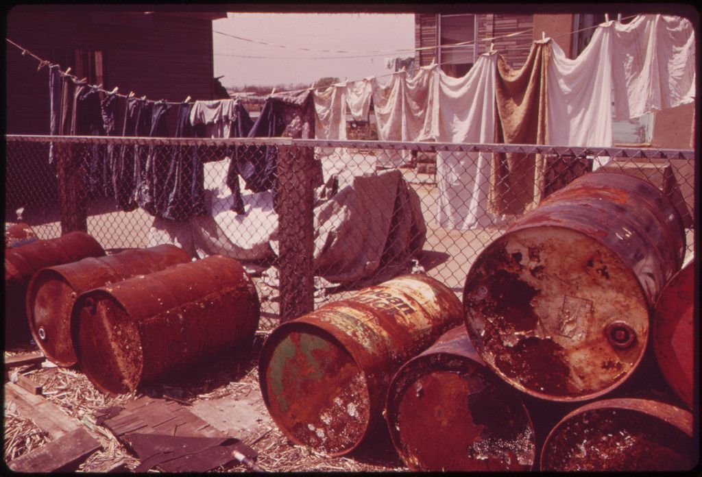 storyofstuff's tweet photo. PHOTOS: Here's what the United States looked like before the creation of @EPA

https://t.co/sjdhRuIDGe via @grist https://t.co/NuhRsFqoz0