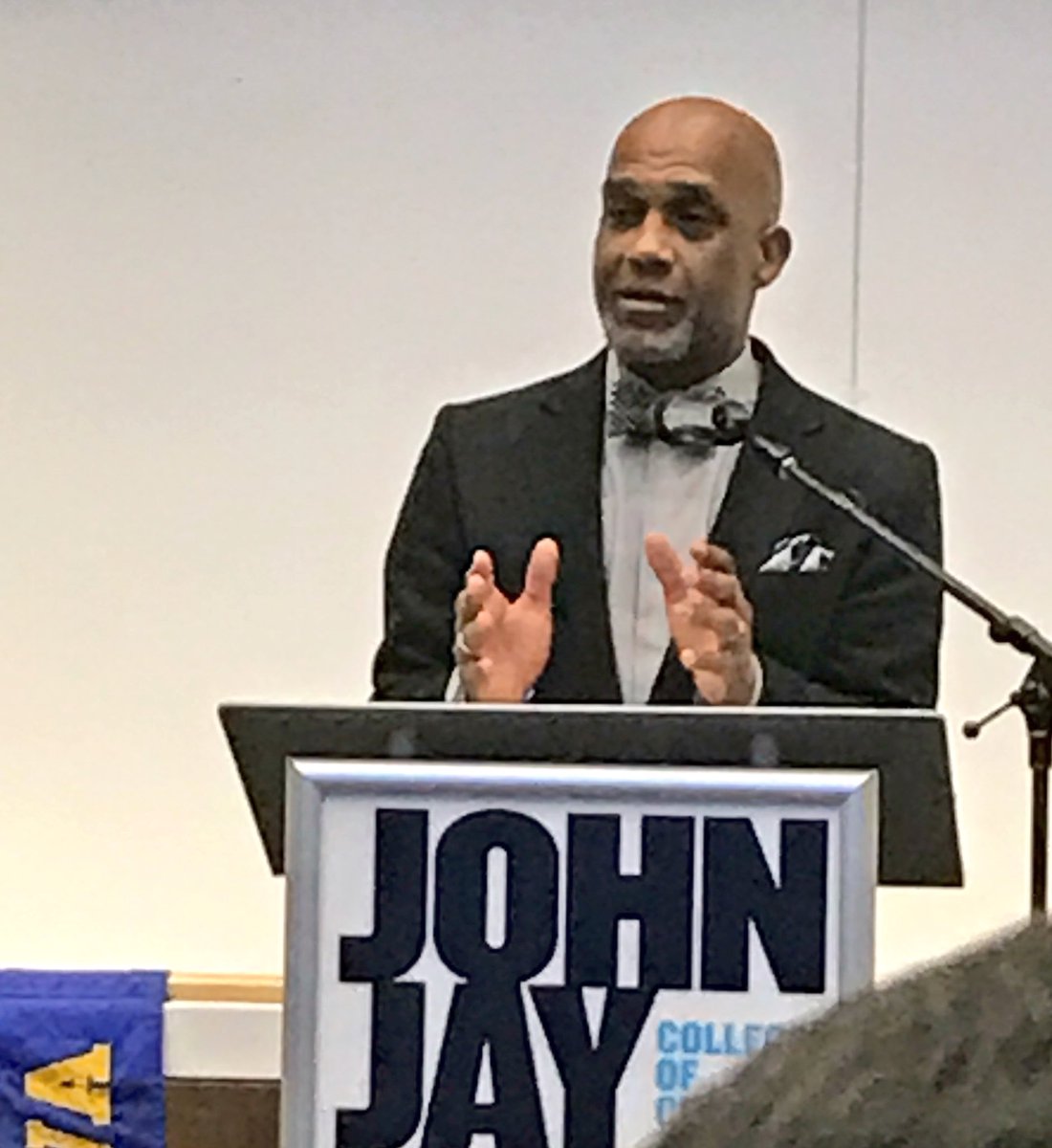 dnj1999's tweet photo. Welcome to @JohnJayCollege Capt. Luther Alexander, #USNavy #myjohnjay #jjcvets https://t.co/HX55WjiaUS
