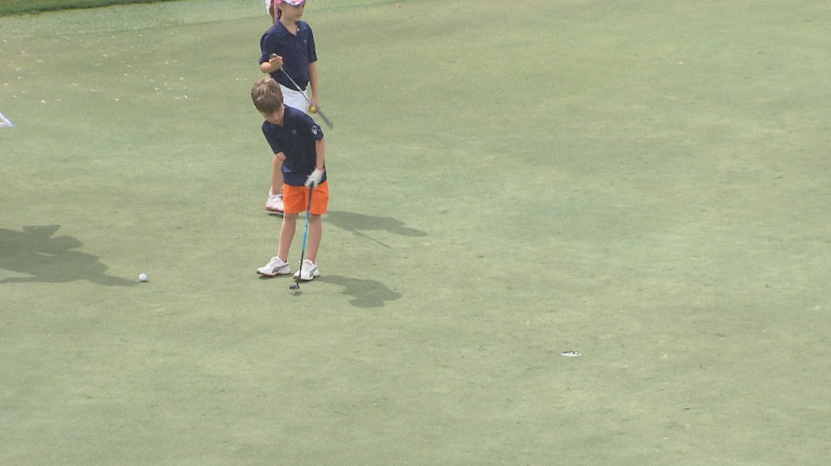 A 6-year-old golfer inspires with his incredible swing... bit.ly/2lJAr9w https://t.co/eP9blxIvHX