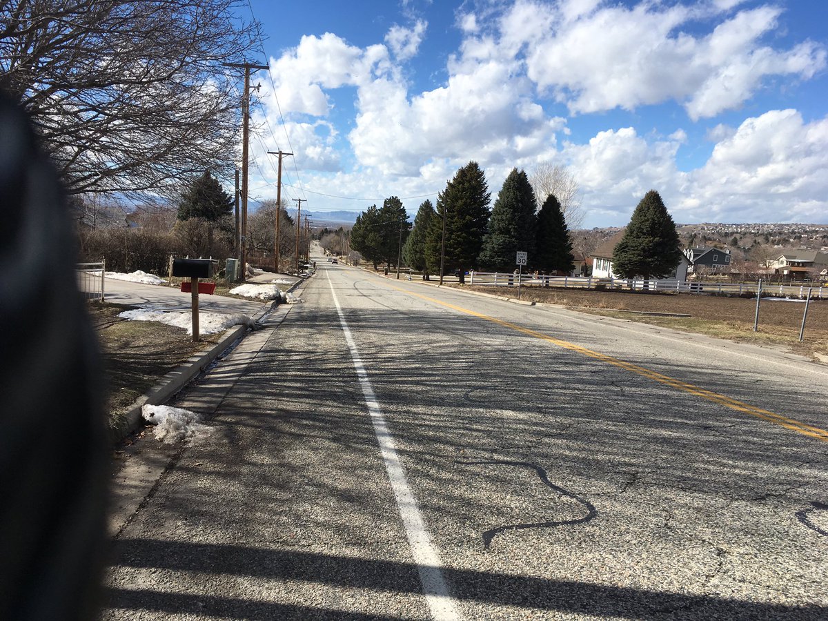 thomasblair121's tweet photo. Cycling in 40mph winds https://t.co/mOKc7FcvME