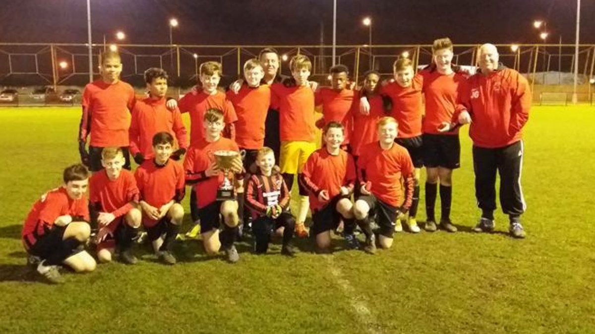 SilverdaleJFC's tweet photo. Silverdale JFC U13's, Bilston floodlight cup winners 2017 https://t.co/93SpZ3xp8K