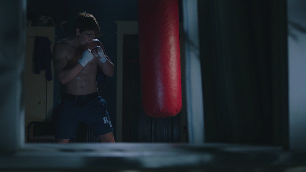 On this week’s #Riverdale, Archie goes full Raging Bull… Watch live & tweet with writers & cast @kj_apa #cw Thurs@9