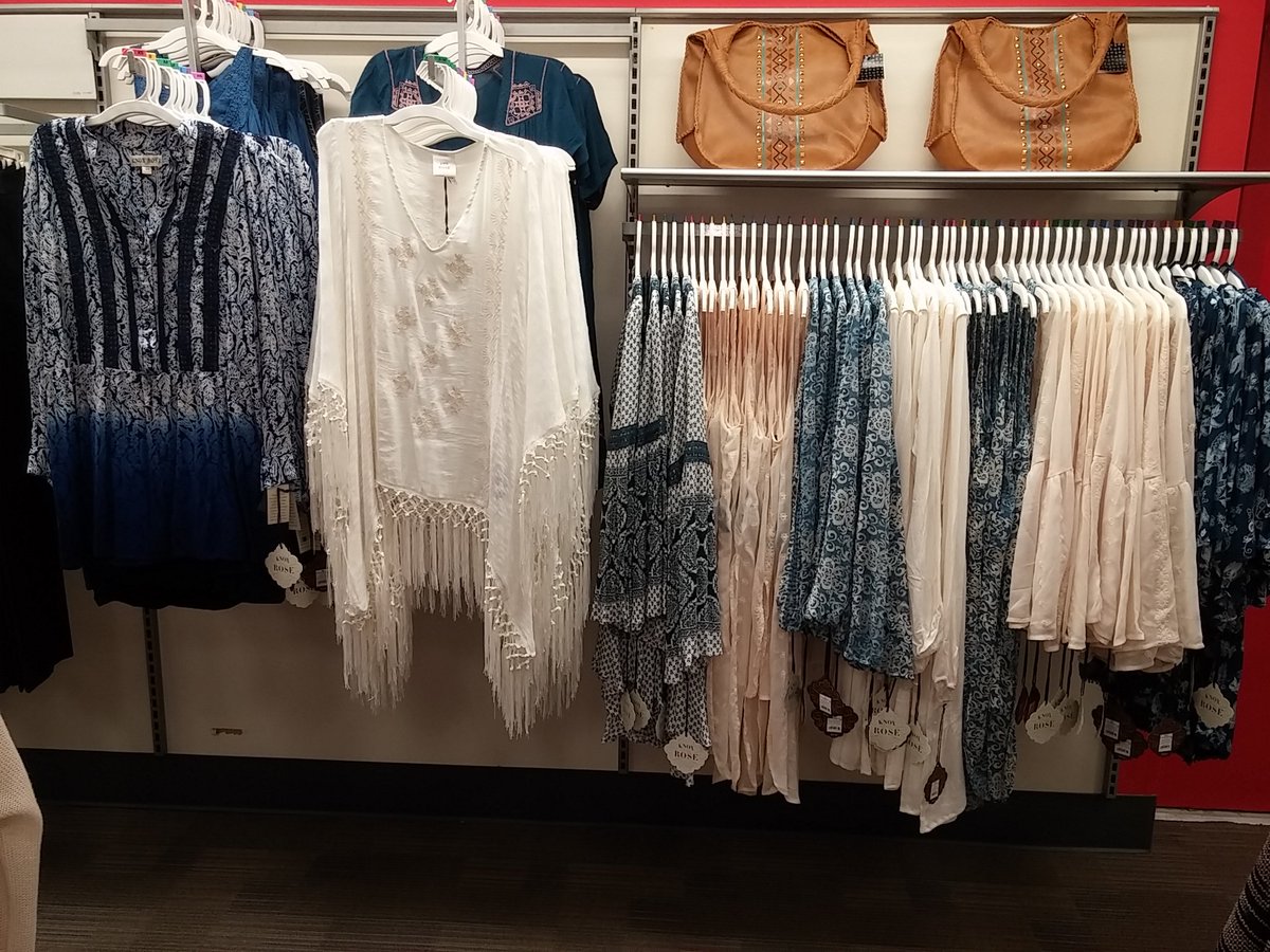 abarbet64's tweet photo. #VMLstyle KNOX ROSE-creating a "city" boutique- like shop- THINK ECCLECTIC COACHELLA! https://t.co/dkflW0zr7l