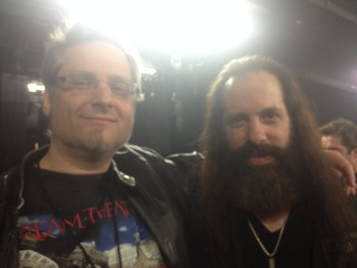 markbredius's tweet image. With John Petrucci of Dream Theater at the @013 in Tilburg, The Netherlands, two weeks ago. 😎🤘🎸 #DreamTheater #progrock #progmetal