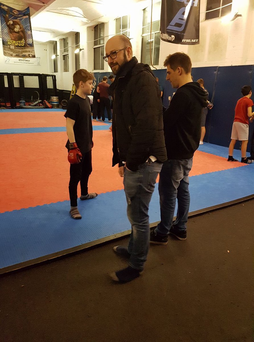 JonathanShrager's tweet photo. Anyone in North Mcr/Lancs with an interest in MMA training check out this hidden gem owned &amp; run by 1 of the UK's best fighters @Saul_Rogers https://t.co/Nxqw00O8Yj