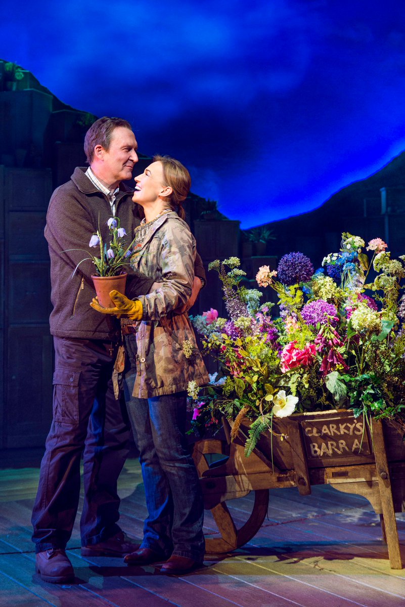 Stage-Talk tweet media