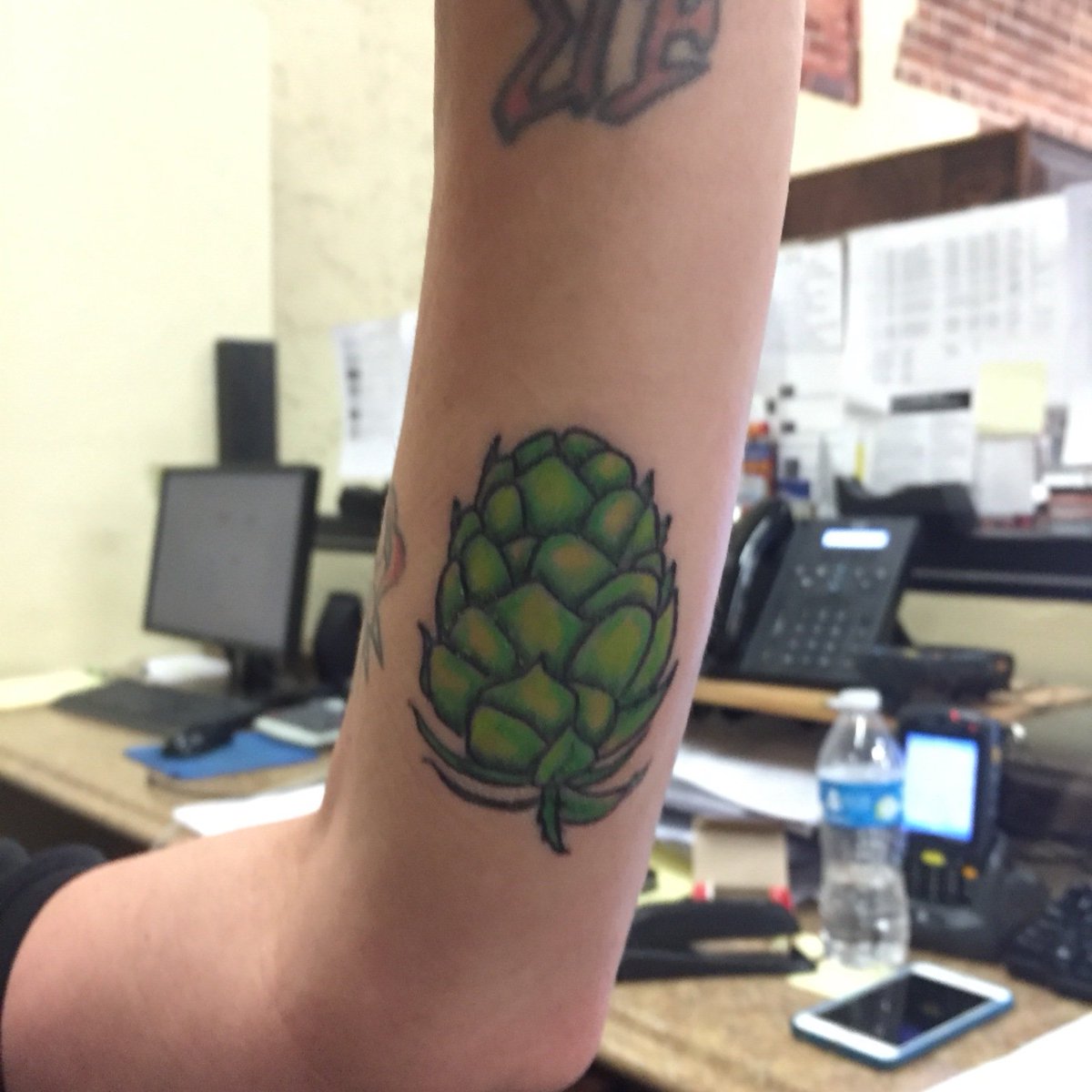 fcbrewing's tweet photo. How #chingon are you? @goodygoodybev in Colleyville is repping hard! #keepyourbuzzlocal #supportyourlocalrooster #texasbeer #localbeer https://t.co/RizS1Bxjp7