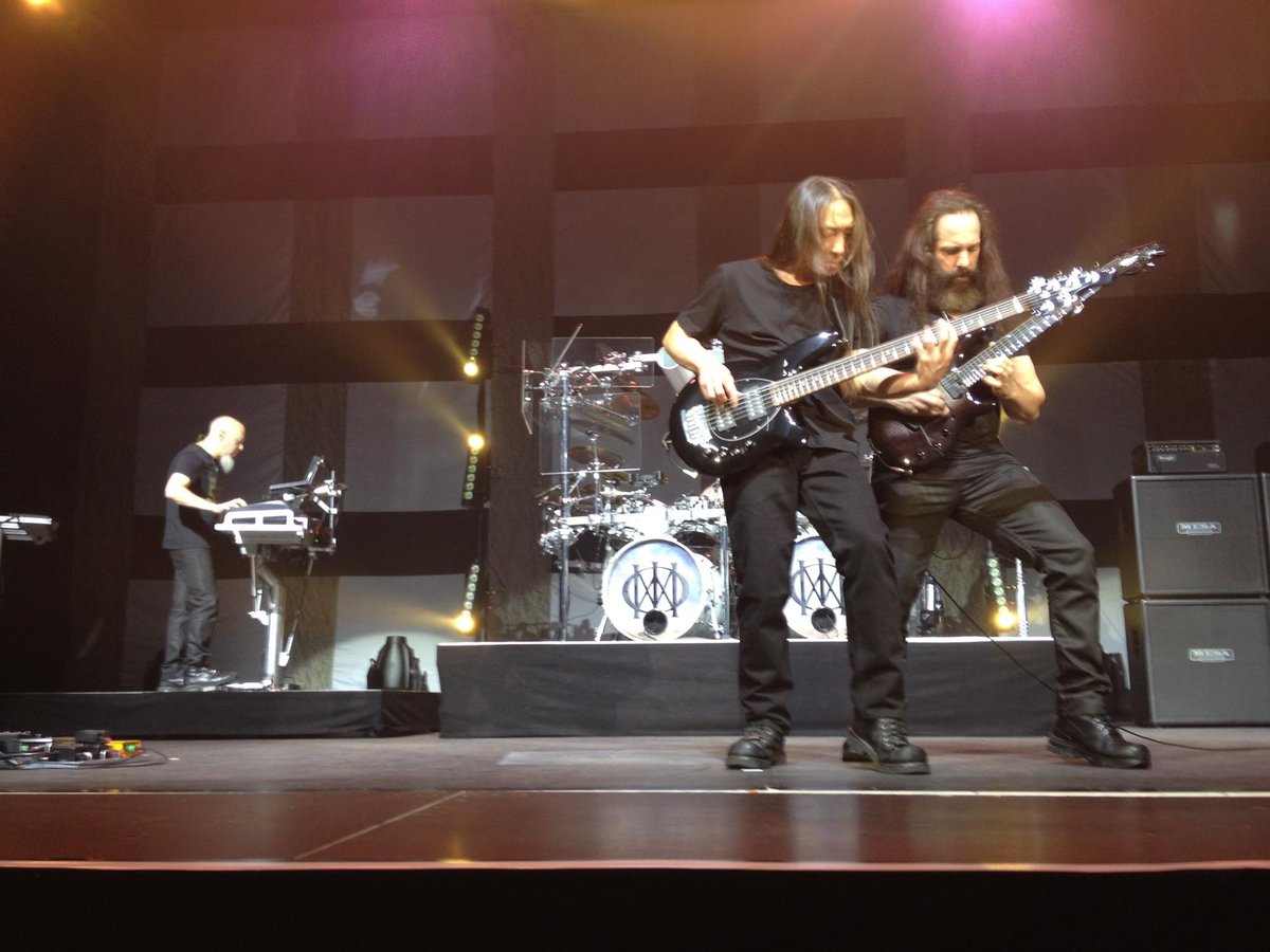 markbredius's tweet image. Photos of the Dream Theater show at the @013 earlier this month. 😎